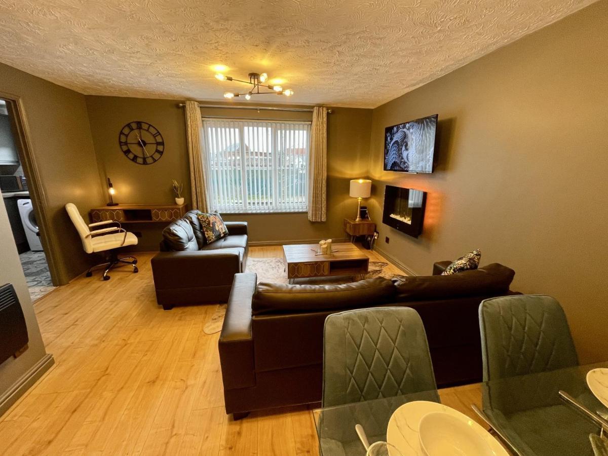 No24 - 2-Bed Boutique Apartment - Hosted By Hutch Lifestyle レミントンスパー エクステリア 写真