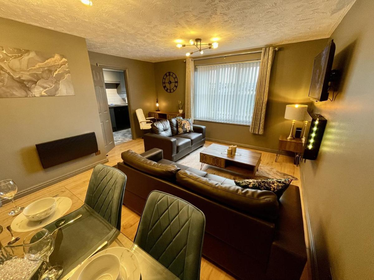 No24 - 2-Bed Boutique Apartment - Hosted By Hutch Lifestyle レミントンスパー エクステリア 写真