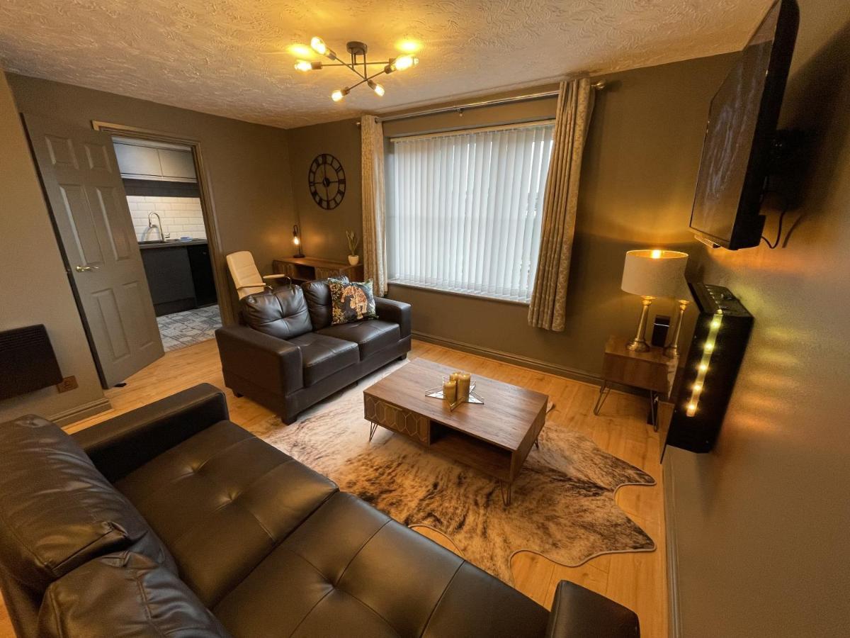 No24 - 2-Bed Boutique Apartment - Hosted By Hutch Lifestyle レミントンスパー エクステリア 写真