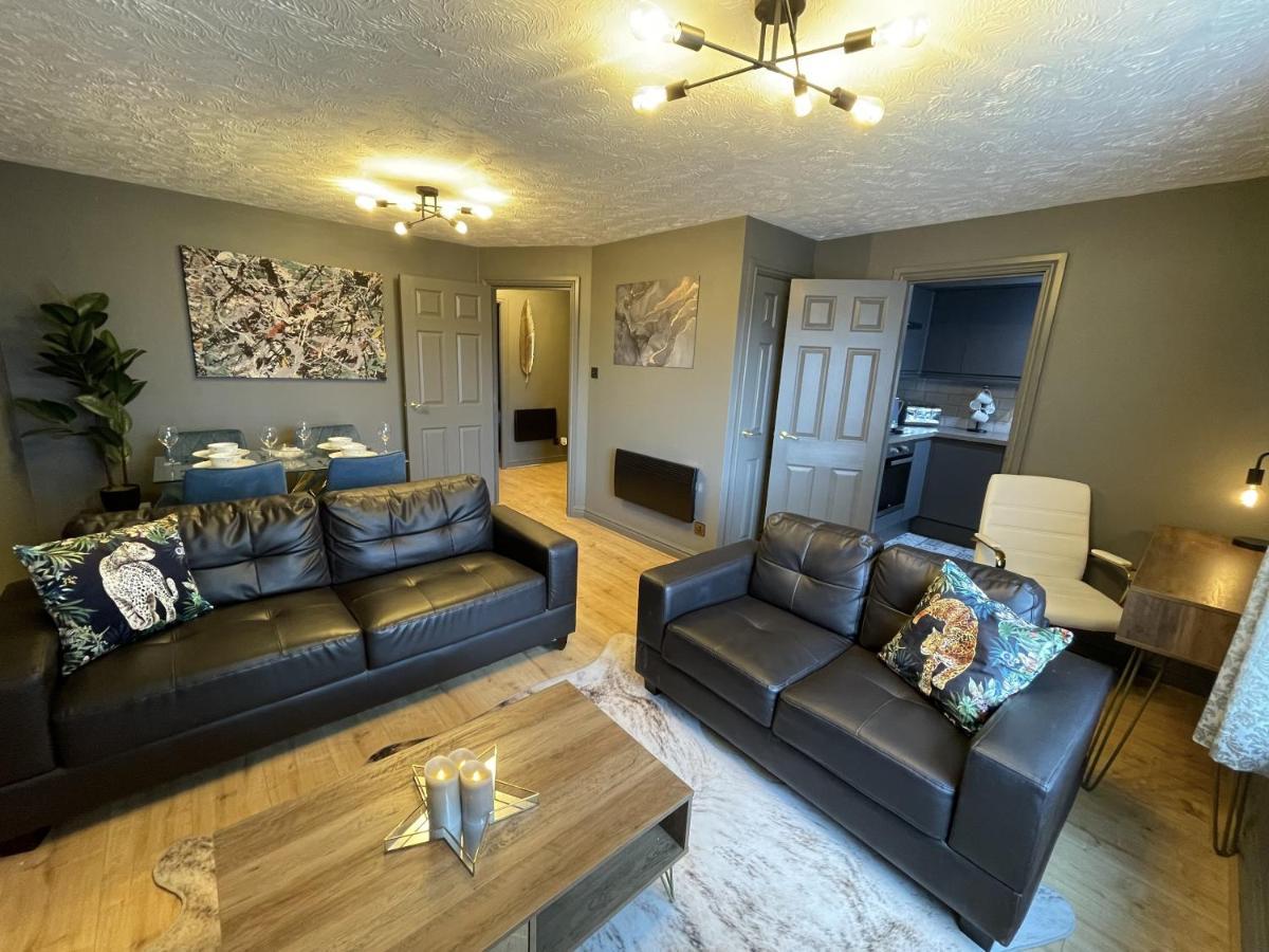 No24 - 2-Bed Boutique Apartment - Hosted By Hutch Lifestyle レミントンスパー エクステリア 写真
