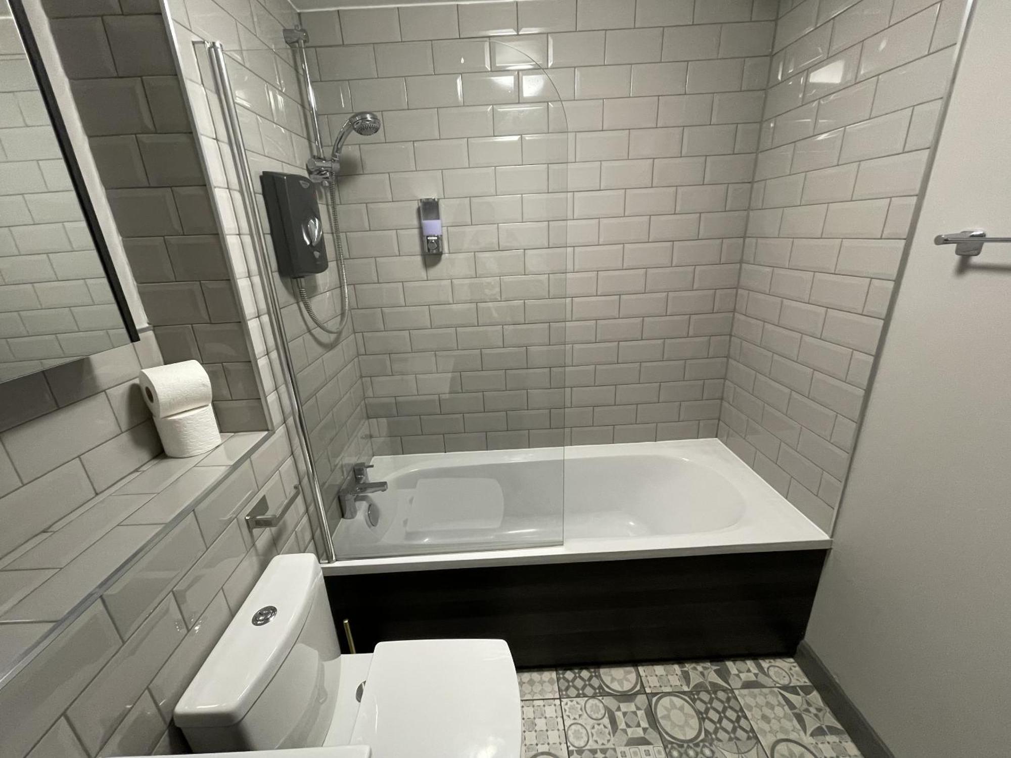 No24 - 2-Bed Boutique Apartment - Hosted By Hutch Lifestyle レミントンスパー エクステリア 写真