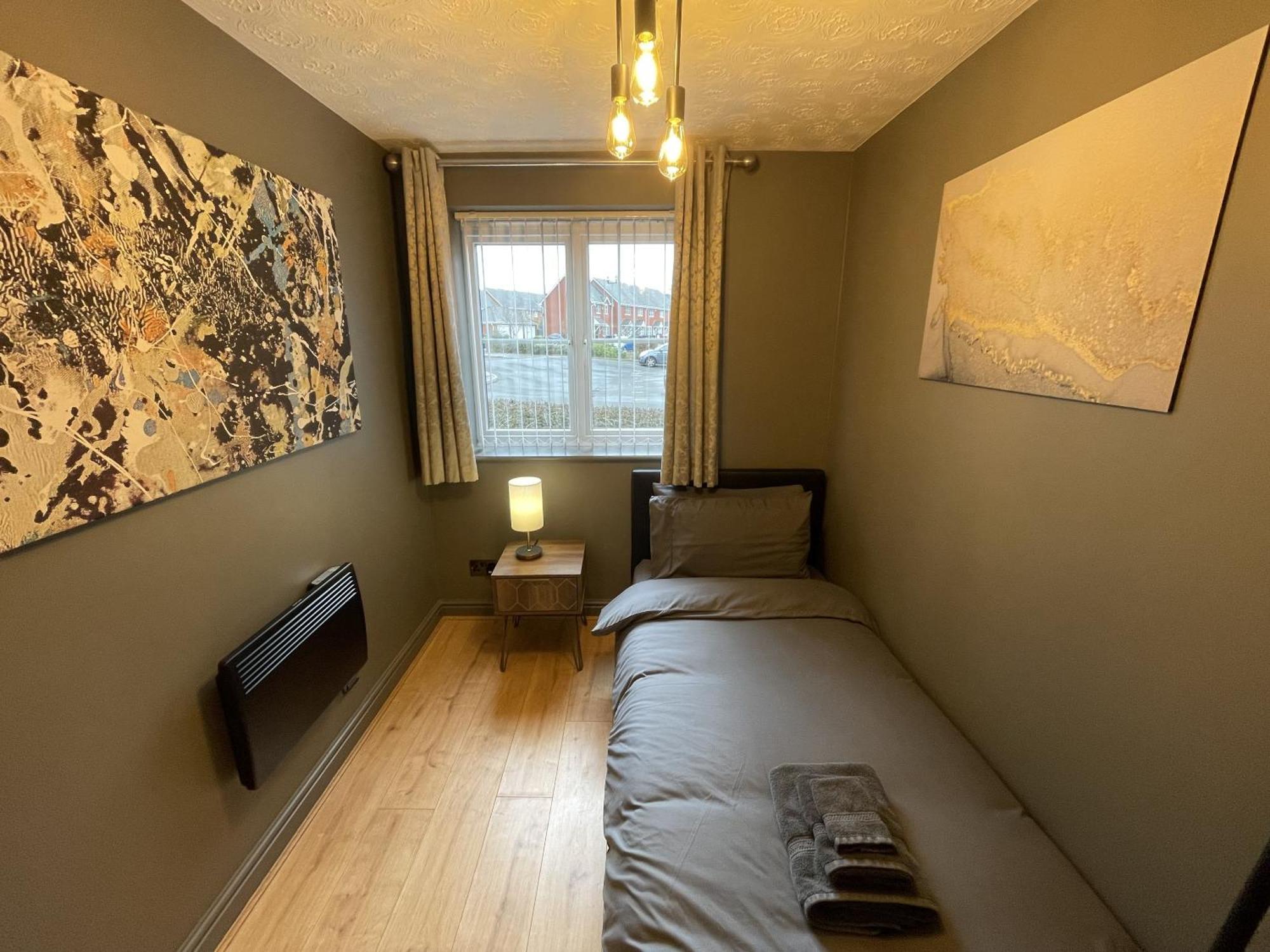No24 - 2-Bed Boutique Apartment - Hosted By Hutch Lifestyle レミントンスパー エクステリア 写真